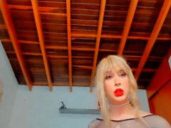 Tranny Shows On Cam How She Deepthroat Her Friend's Dick
